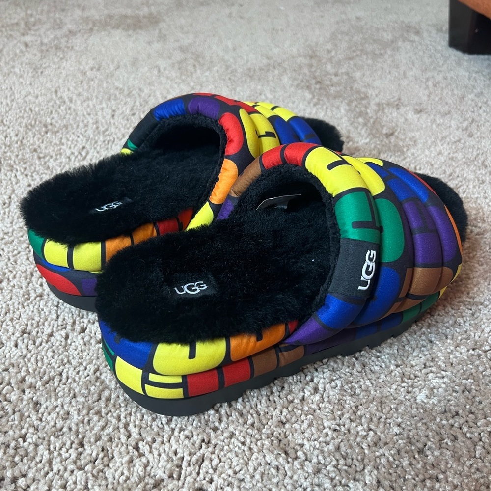 Ugg pride fur slides